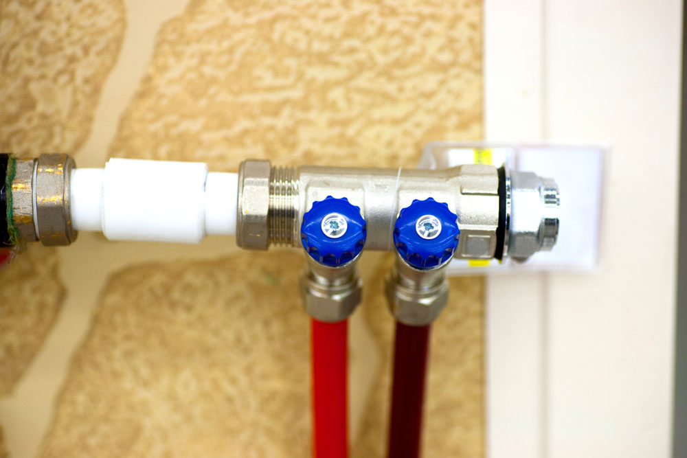 automatic water shutoff valve (Flo by Moen)