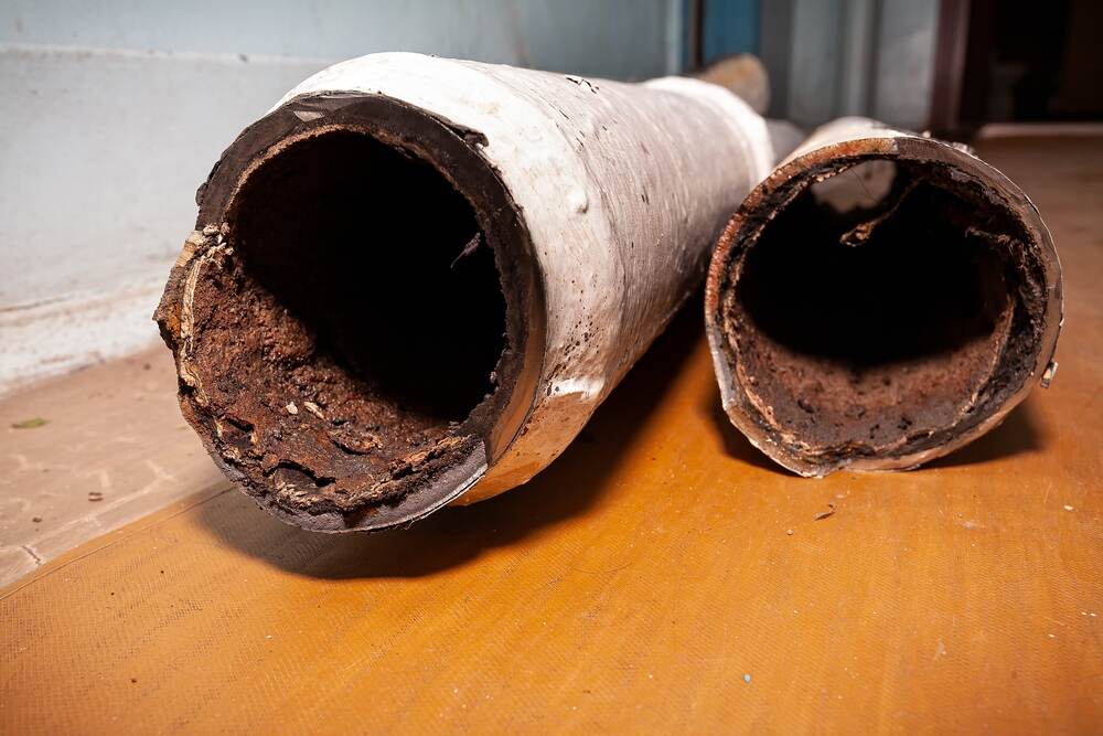 Health Hazards That A Damaged Sewer Line May Pose